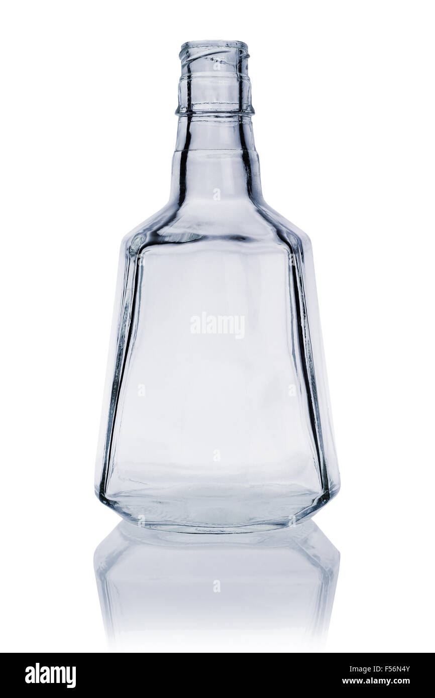 Leere Whiskeyflasche auf weißem Hintergrund Stockfoto