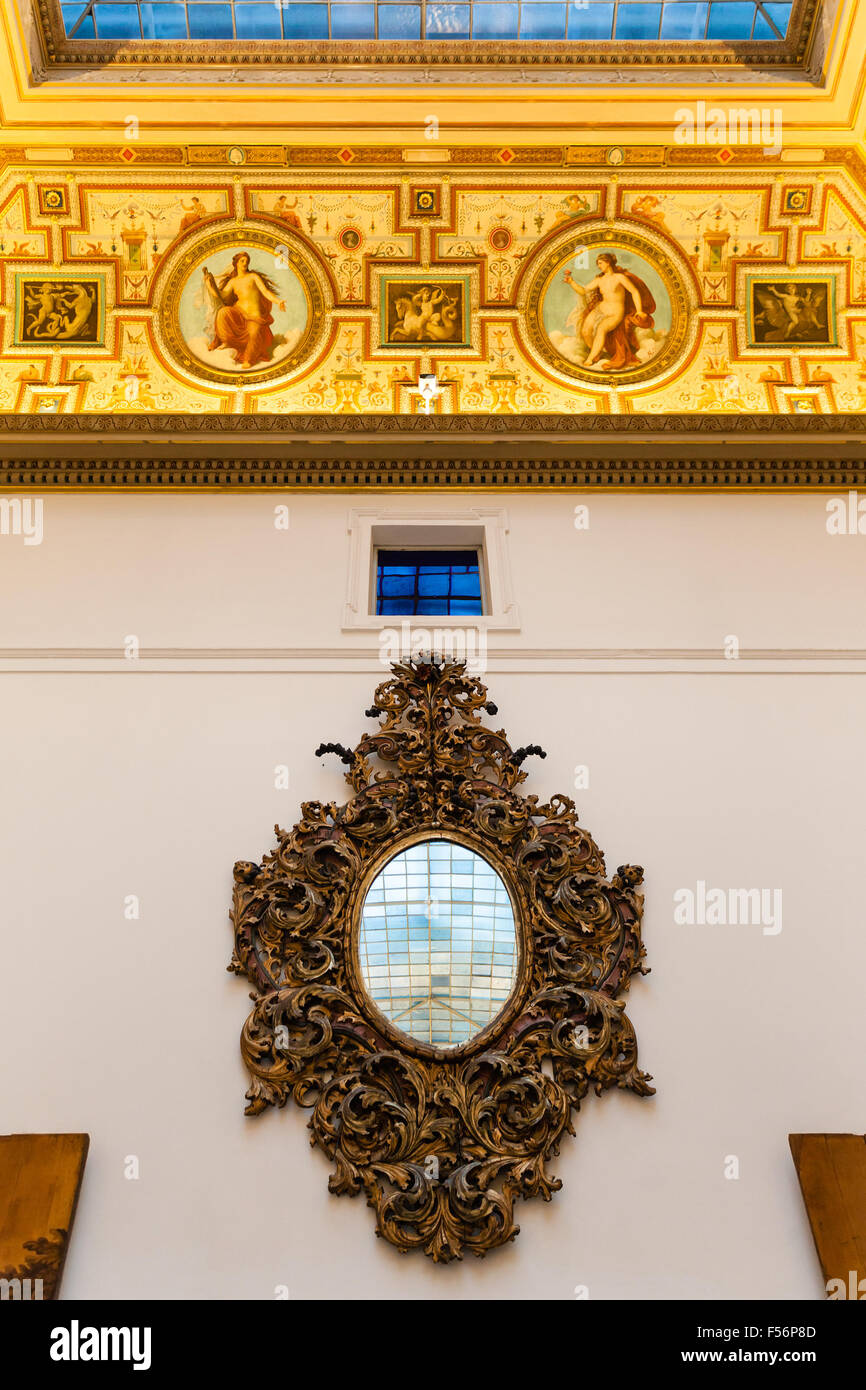 Wien, Österreich - 27. September 2015: MAK - österreichische Museum für angewandte Kunst Interieur. Im Jahre 1863 genehmigte Kaiser Franz Joseph t Stockfoto