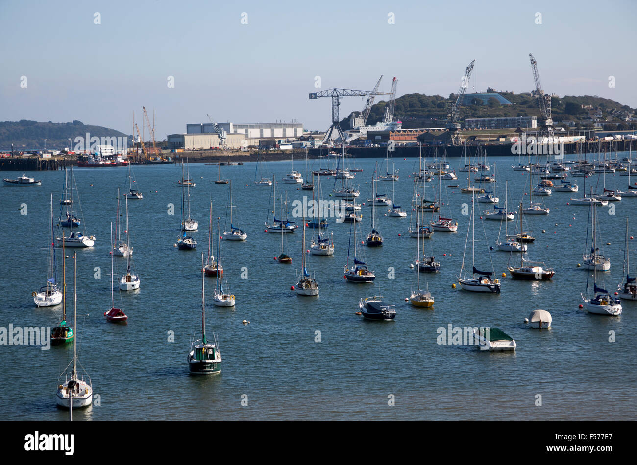 Yachten Liegeplätze Hafen von Falmouth, Cornwall, England, UK Stockfoto