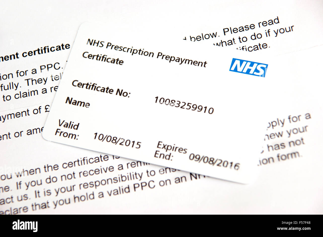 NHS Rezept Vorauszahlung Zertifikat (nützlich, wenn viele Medikamente stammt z. B. 2 oder mehrere Skripts pro Monat) Stockfoto