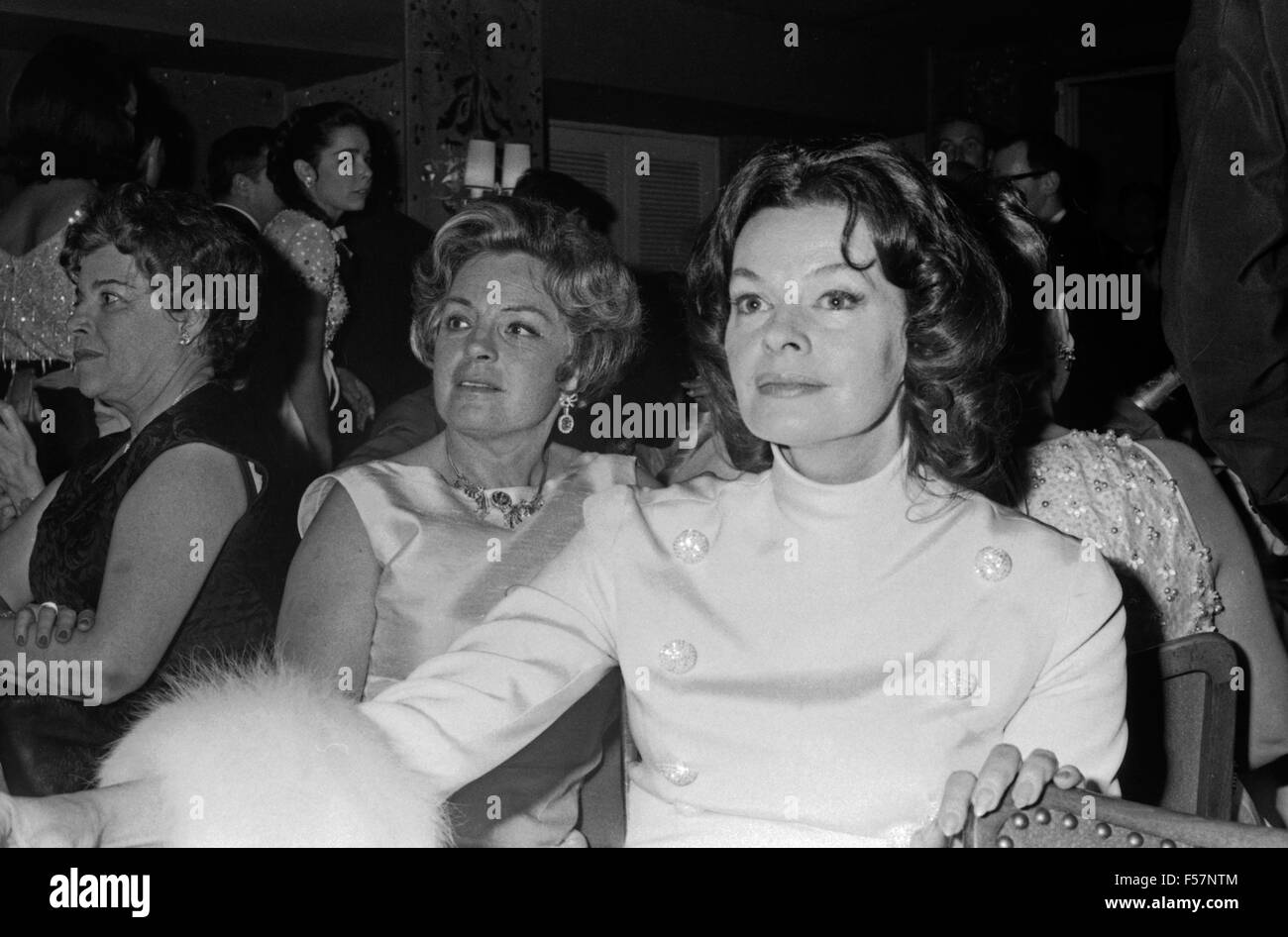 Auf Dem Burda Ball Bal Pare in München bin 21. Januar 1967: Magda Schneider (Mitte9 Und 24x36swNeg109 Margot Hielscher. Stockfoto