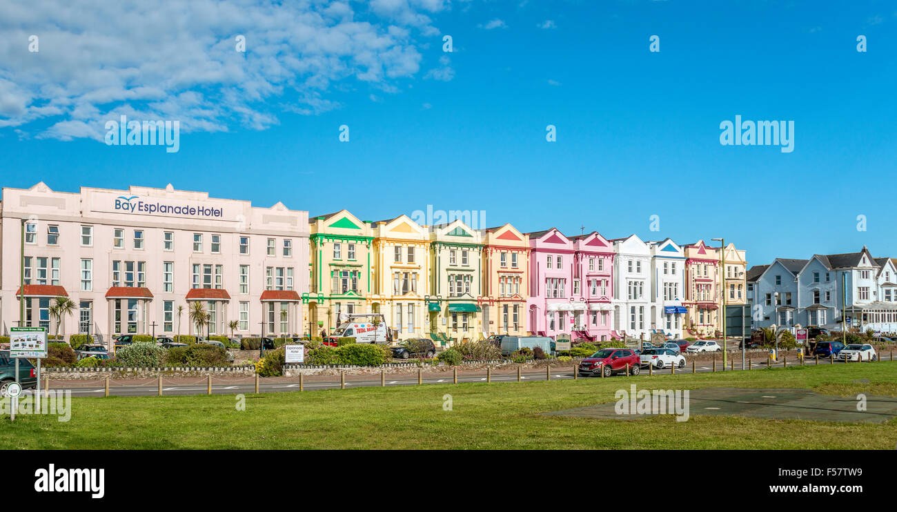 Bunte Häuser in Paignton Strandpromenade, Torbay, Devon, England, UK Stockfoto