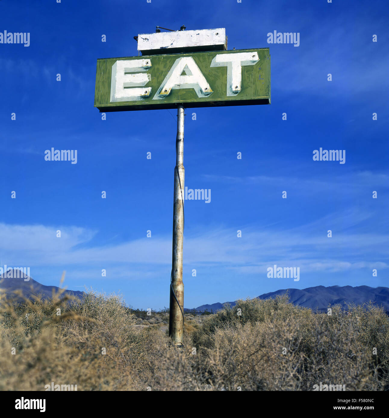 Zeichen-Ruine in der Wüste der USA zu essen Stockfoto
