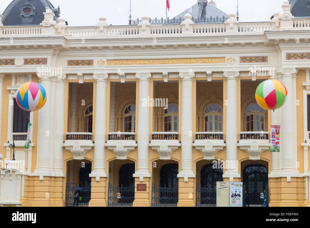 Das Opernhaus Hanoi befindet sich im französischen Viertel, der Hauptstadt, Vietnam und Asien Stockfoto