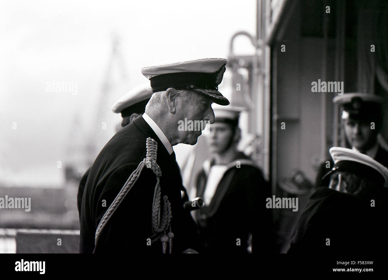 HMS Euryalus Oktober 1978 bei Besuch von Lord Louis Mountbatten in South Shields am 40. Jahrestag der HMS Kelly Stockfoto
