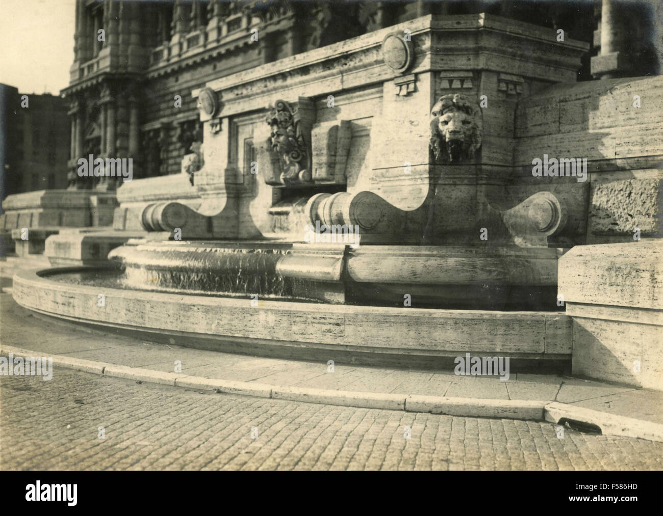 Details zu den Brunnen des Justizpalastes, Rom, Italien Stockfoto