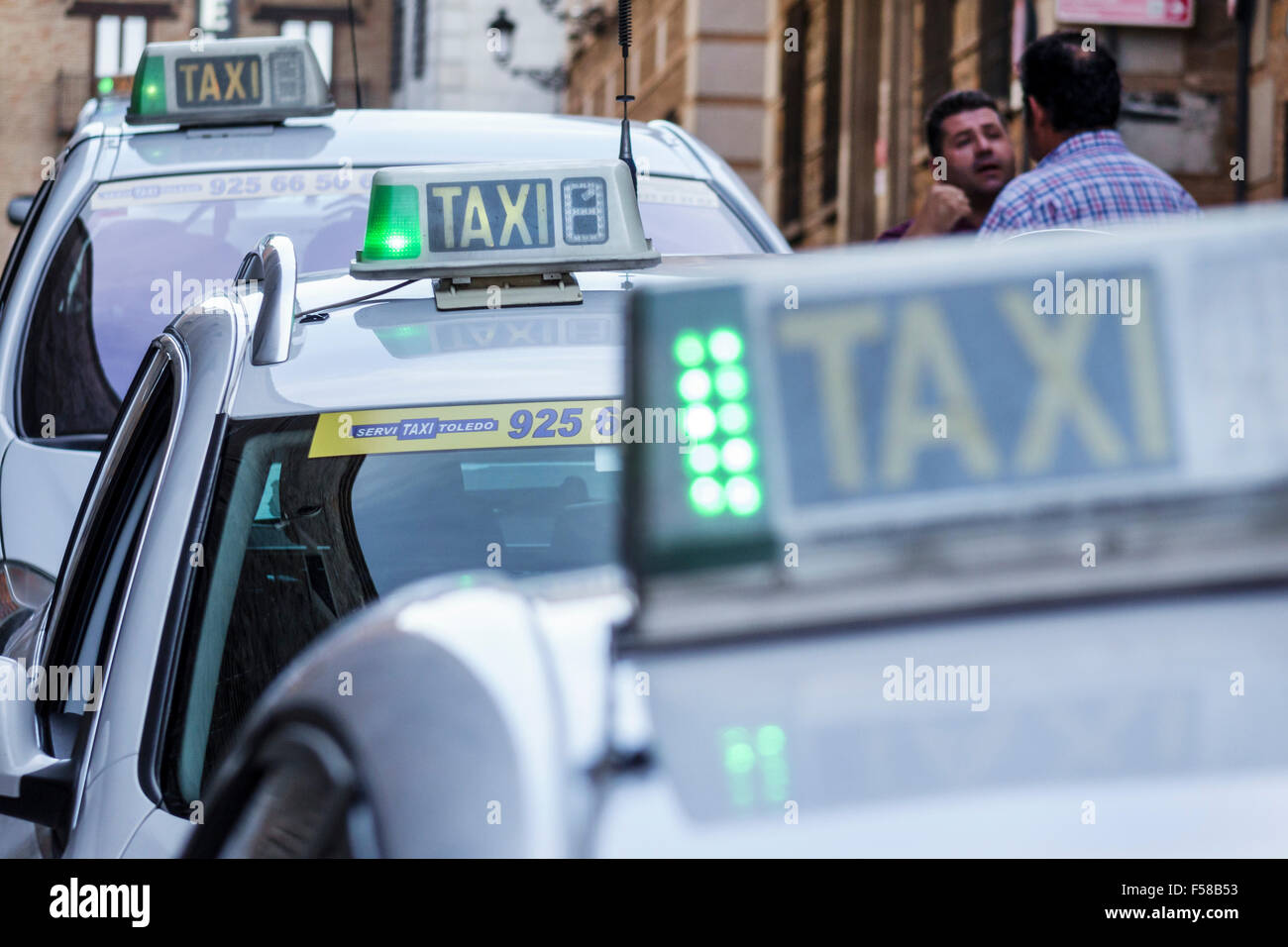 Toledo Spanien, Europa, Spanisch, Hispanic Taxi Taxi, Taxis, Taxis, Hispanic Mann Männer männlich, Fahrer, Spanien150702100 Stockfoto