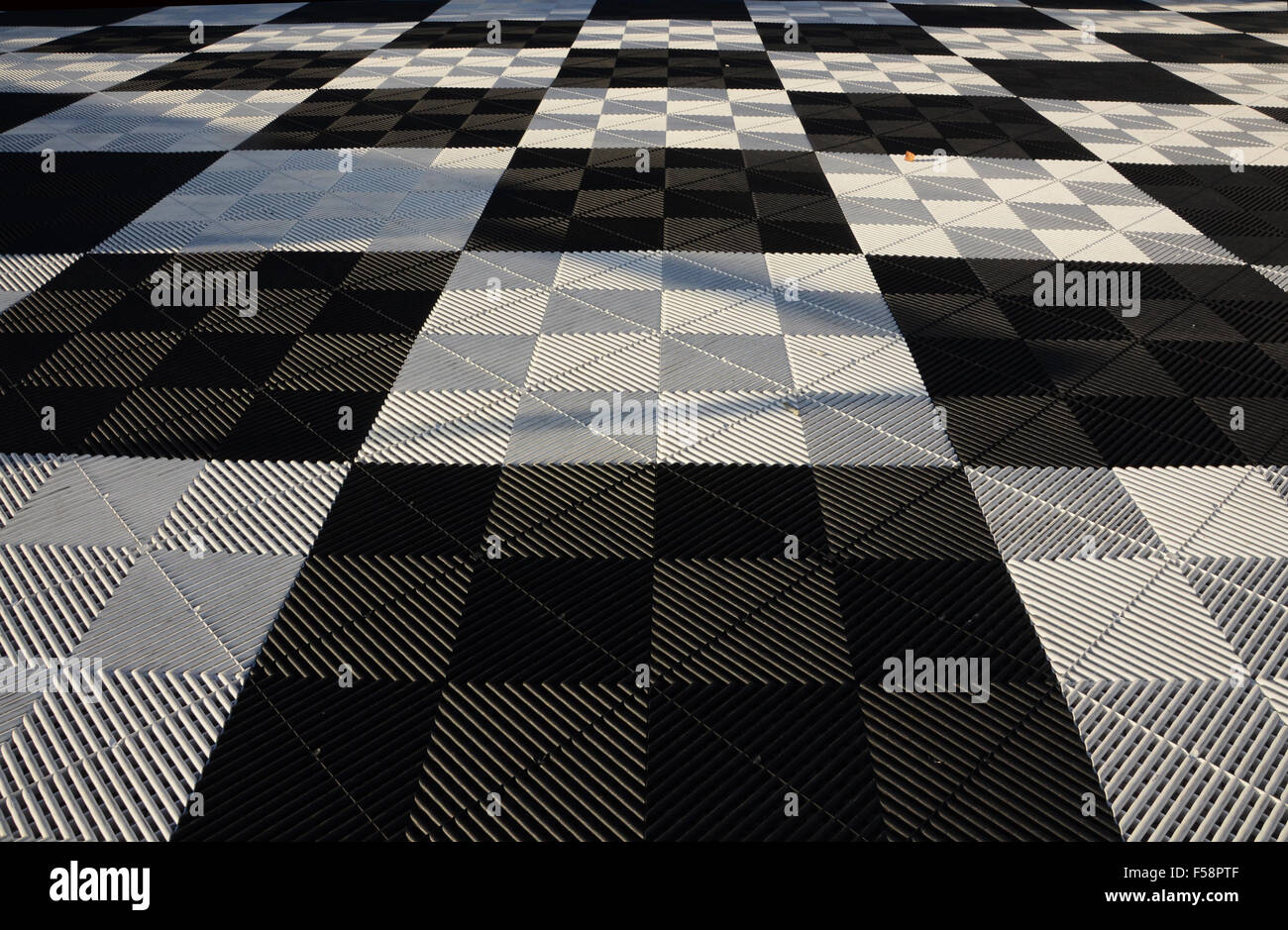 karierte Boden an Rennstrecke Zolder Belgien Stockfoto