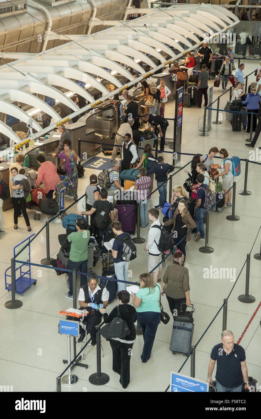 JFK Airport Ticket terminal in New York City Stockfotografie - Alamy