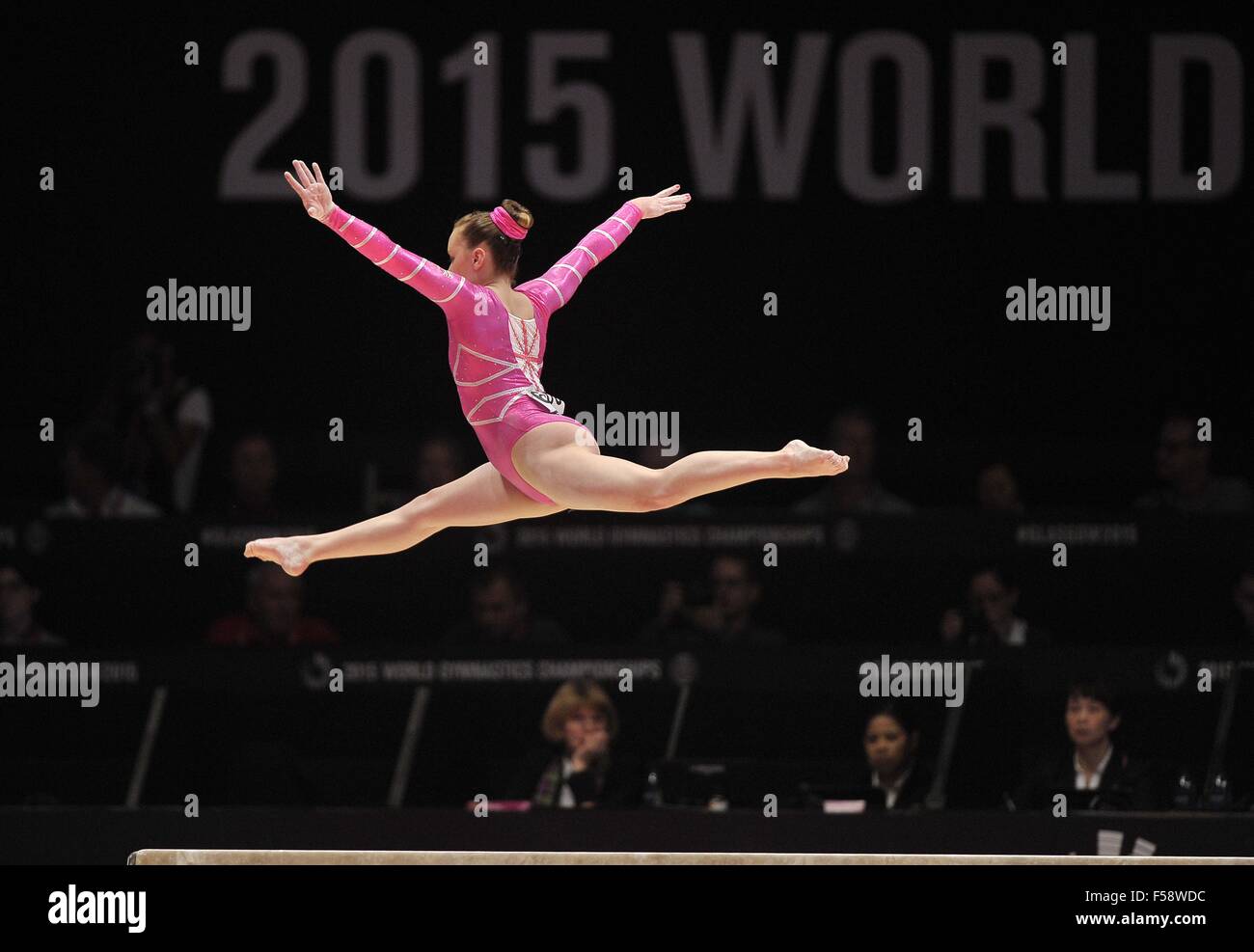 Glasgow, Schottland. 29. Oktober 2015. Amy Tinkler (GBR) auf dem Schwebebalken. Damen Allround-Finale. Kunstturnen WM 2015 FIG. SSE Hydro. Glasgow. Schottland. VEREINIGTES KÖNIGREICH. 29.10.2015. Bildnachweis: Sport In Bilder/Alamy Live-Nachrichten Stockfoto