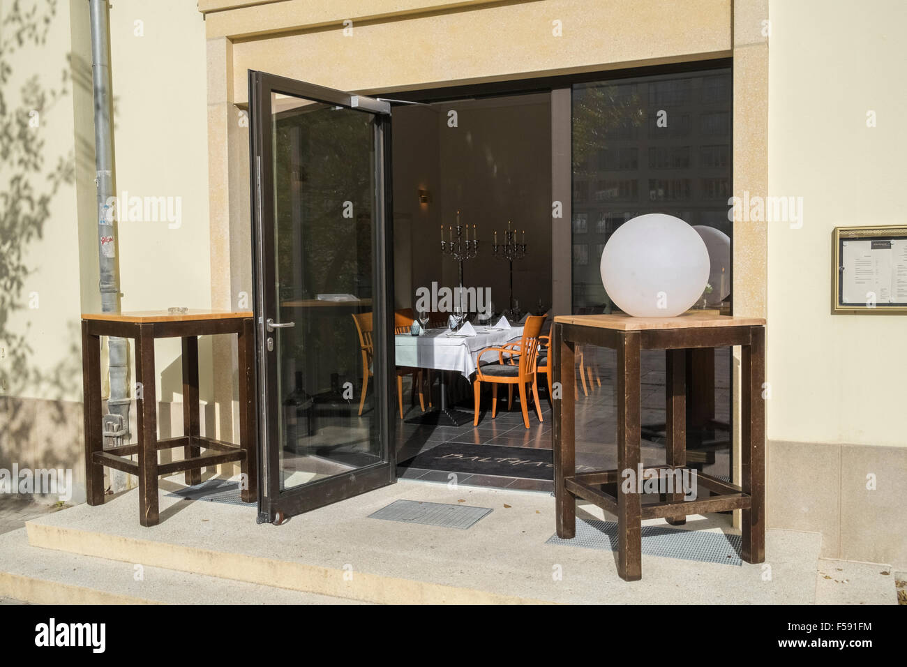 Restaurant Doors Stockfotos Restaurant Doors Bilder Alamy