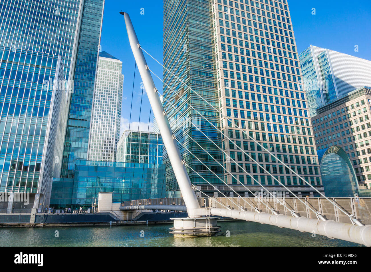 Canary wharf Wolkenkratzer CBD Banken- und Finanzviertel Docklands London England UK GB EU Europa Stockfoto
