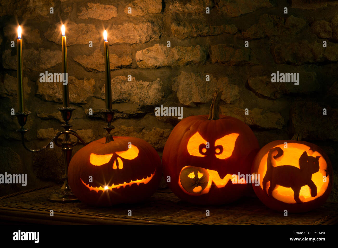 Gruselige Halloween-Kürbisse Stockfoto