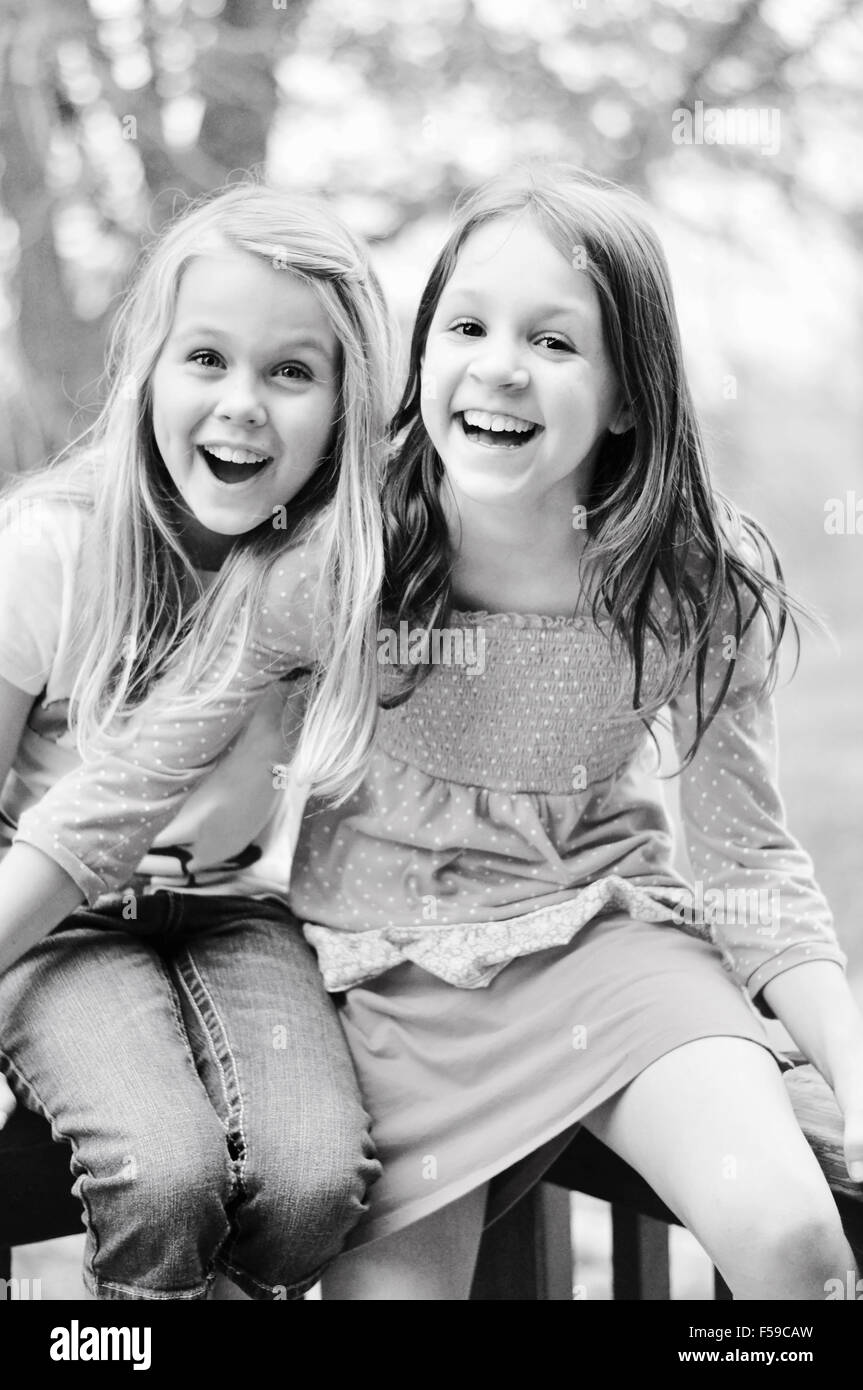 Mädchen Lachen und Spaß zusammen Stockfoto