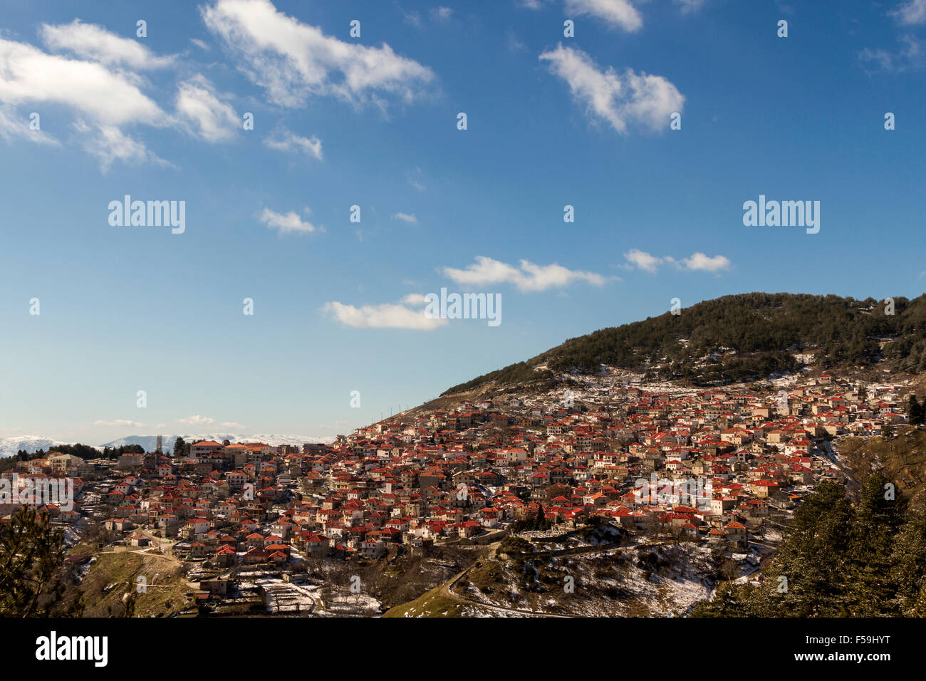 Das malerische Dorf Livadi in Zentralgriechenland, es befindet sich am Fuße der berühmten Olymp. Stockfoto