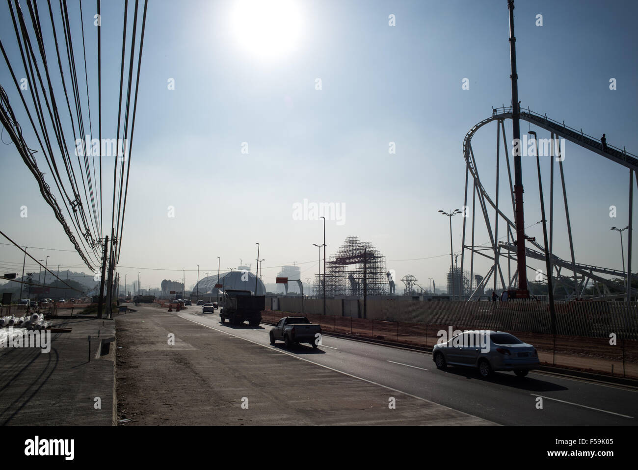 Rio De Janeiro, RJ, Brasilien. 1. August 2015. Vorbereitung und Abschluss der Konstruktionen der Olympischen und Paralympischen Spiele 2016 Nachbarschaft in Recreo, Barra da Tijuca, Rio De Janeiro. © Peter Bauza/ZUMA Draht/Alamy Live-Nachrichten Stockfoto