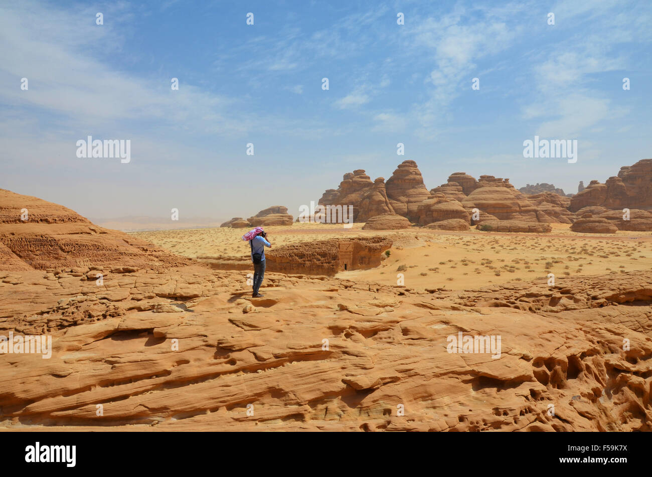 Landschaftsfotografen nimmt Bild Tal stehen am Berg Stockfoto