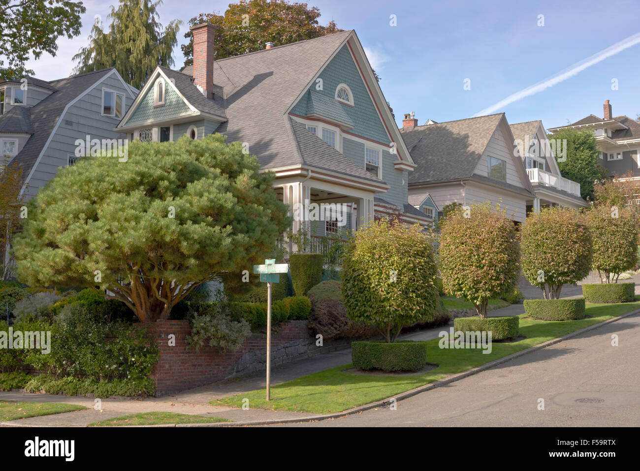 Highland Drive Nachbarschaft Häuser in Seattle Washington. Stockfoto