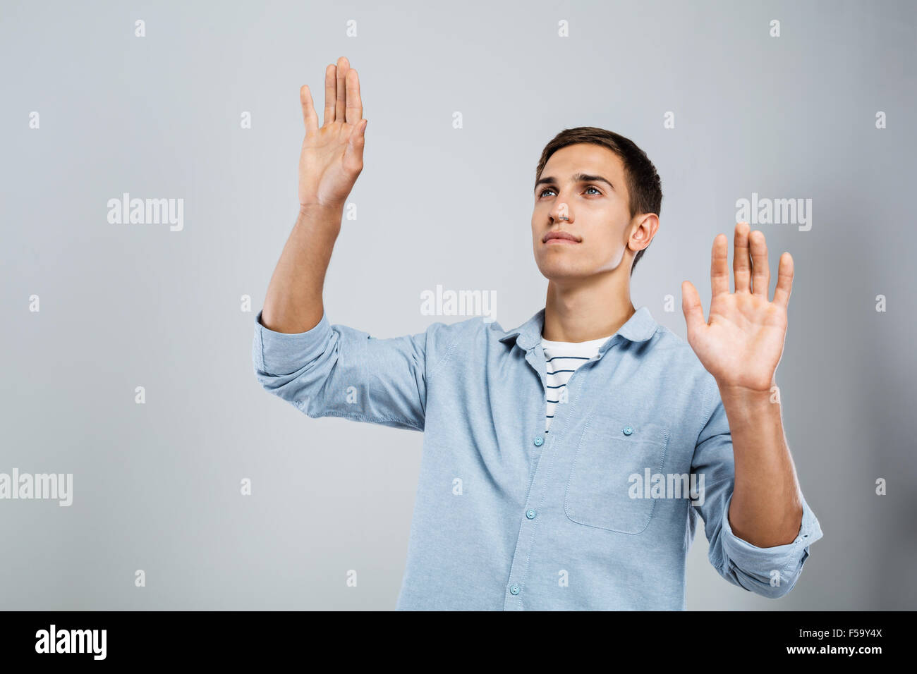 Konzept für stilvolle junger Mann Stockfoto