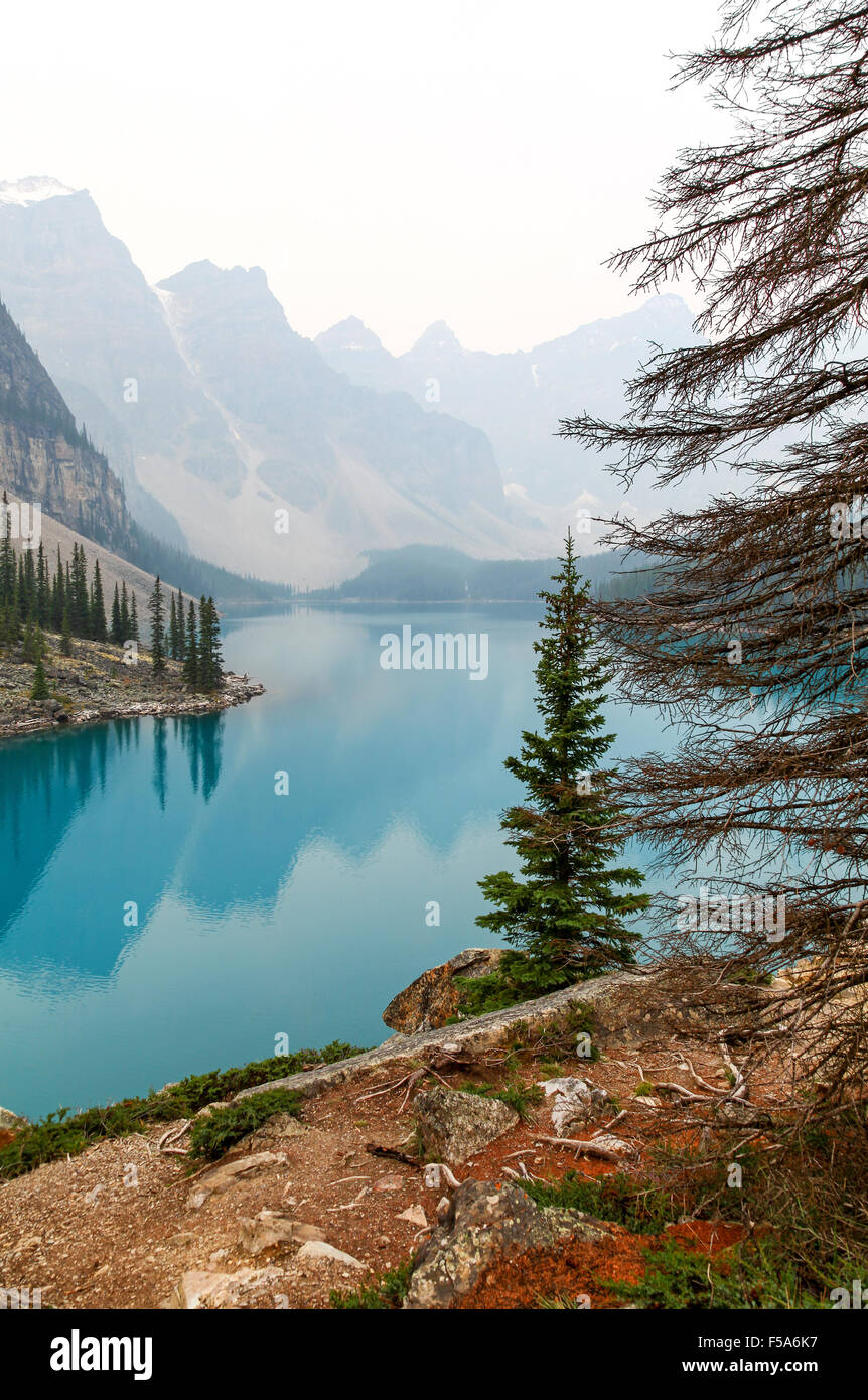 Das blaue Wasser des Moraine Lake und das Tal der zehn Gipfel Banff Nationalpark Alberta Kanada Stockfoto