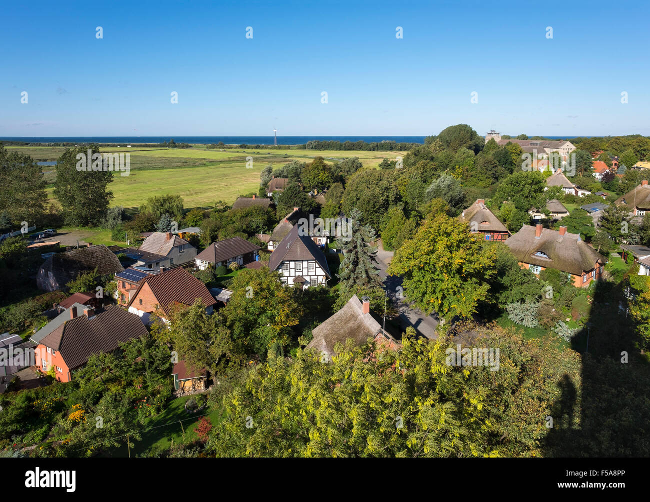 Blick auf Wustrow vom Kirchturm, Fischland, Fischland Zingst, Mecklenburg-Western Pomerania, Deutschland Stockfoto