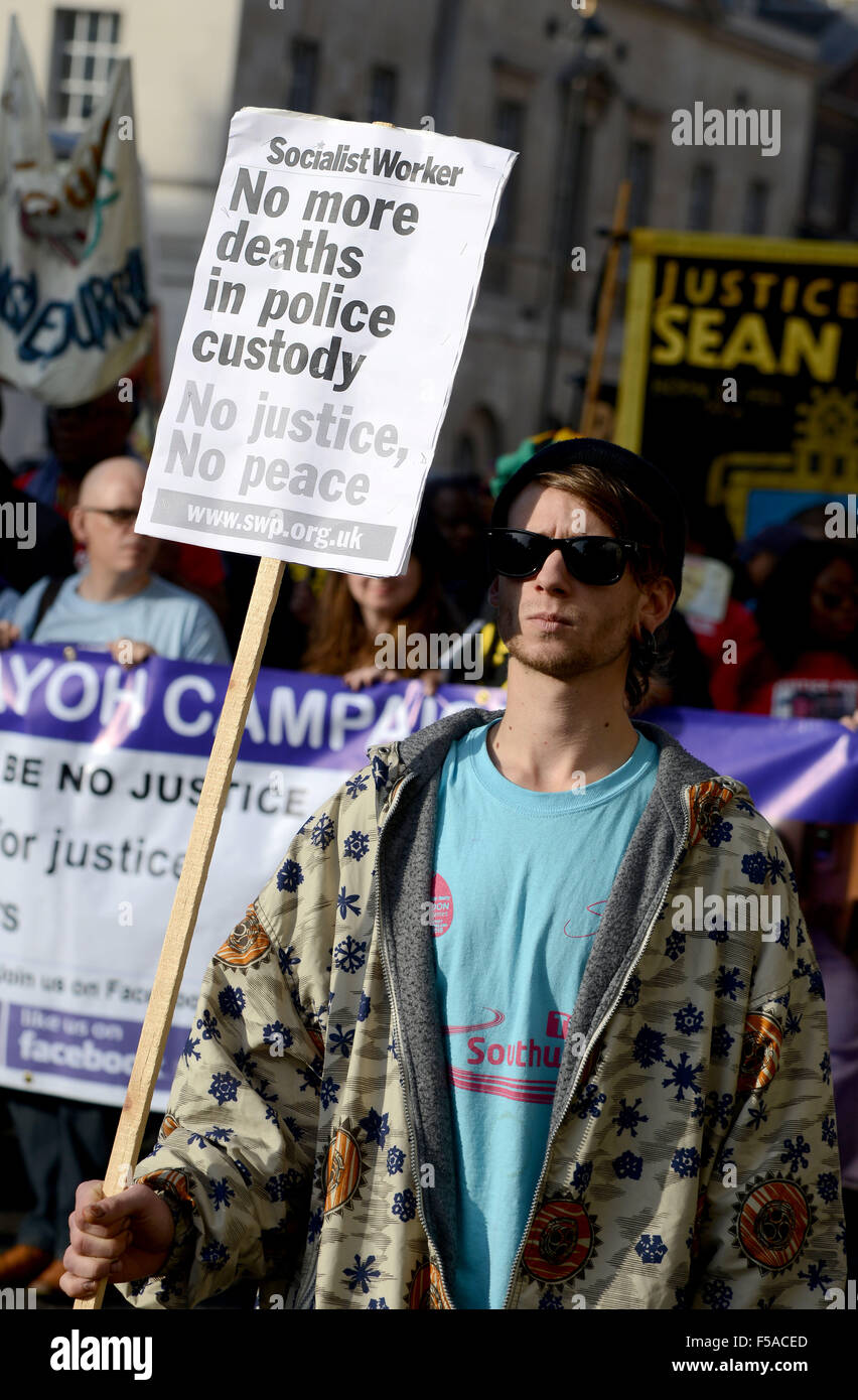 United, Familien und Freunde Kampagne, keine weitere Todesfälle in Polizeigewahrsam, Protestmarsch, Downing Street, London, England, UK Stockfoto