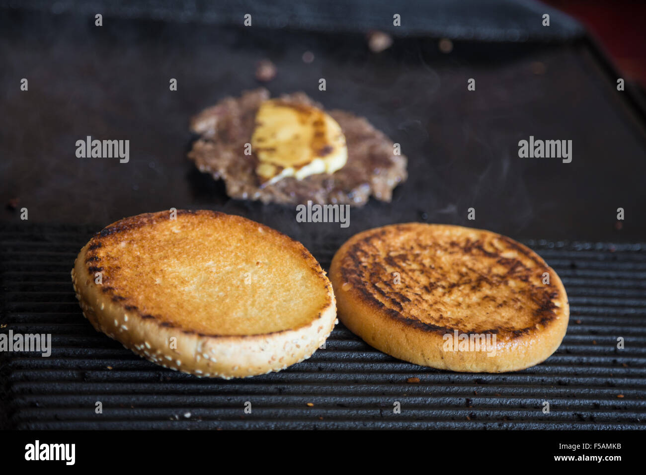 Gegrillte Sandwiches Kochen Stockfoto