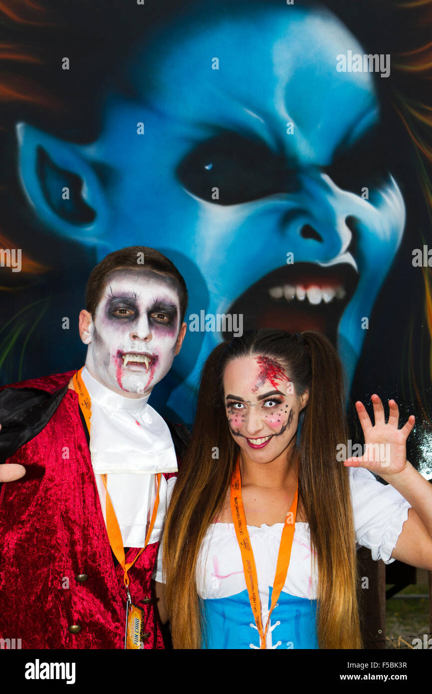 Scream mask 1 Stockfotos und -bilder Kaufen - Alamy