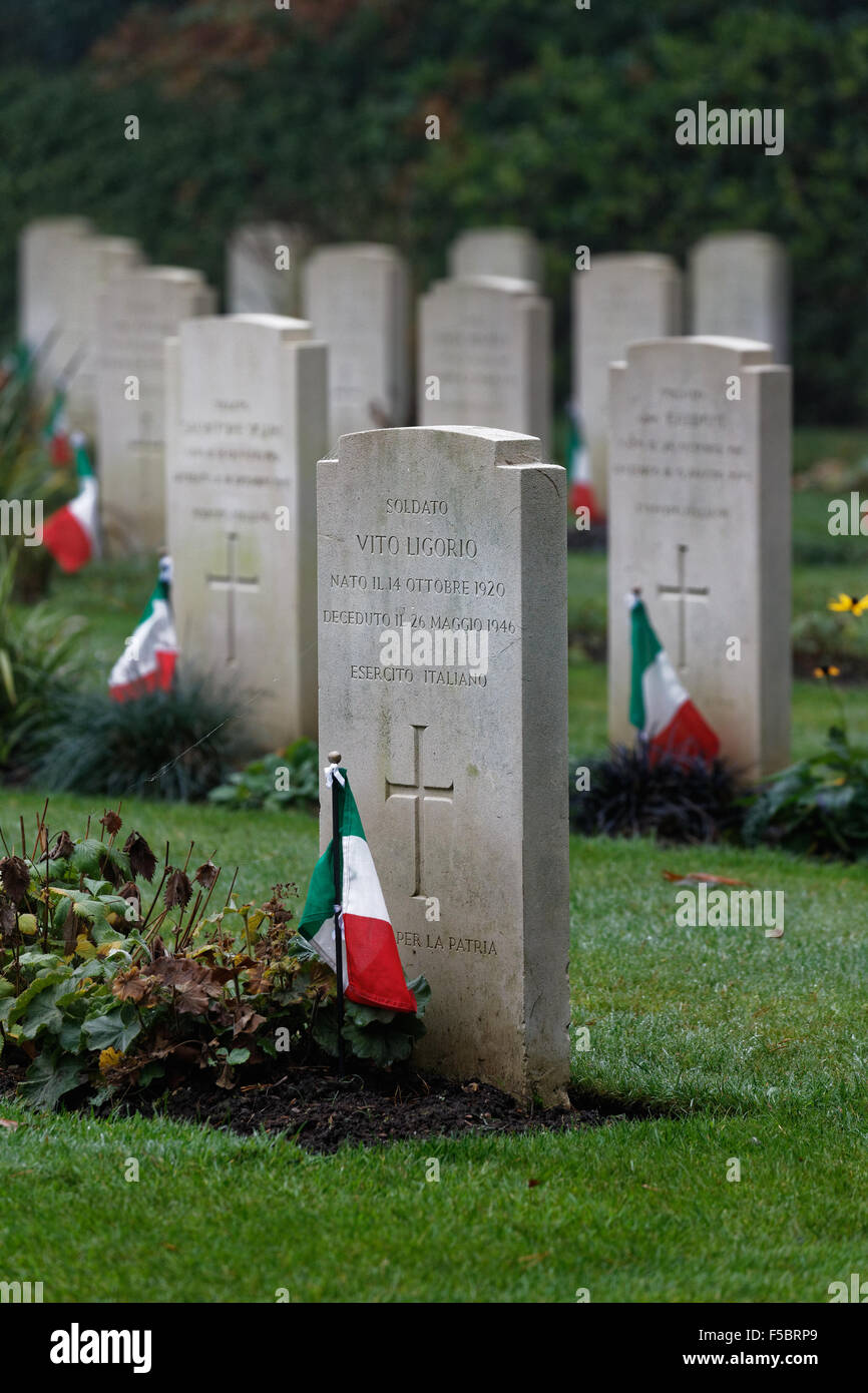 Der 2015 italienischen Gedenkgottesdienst für den Krieg tot in der italienischen Grundstück in Brookwood Militärfriedhof, UK Stockfoto