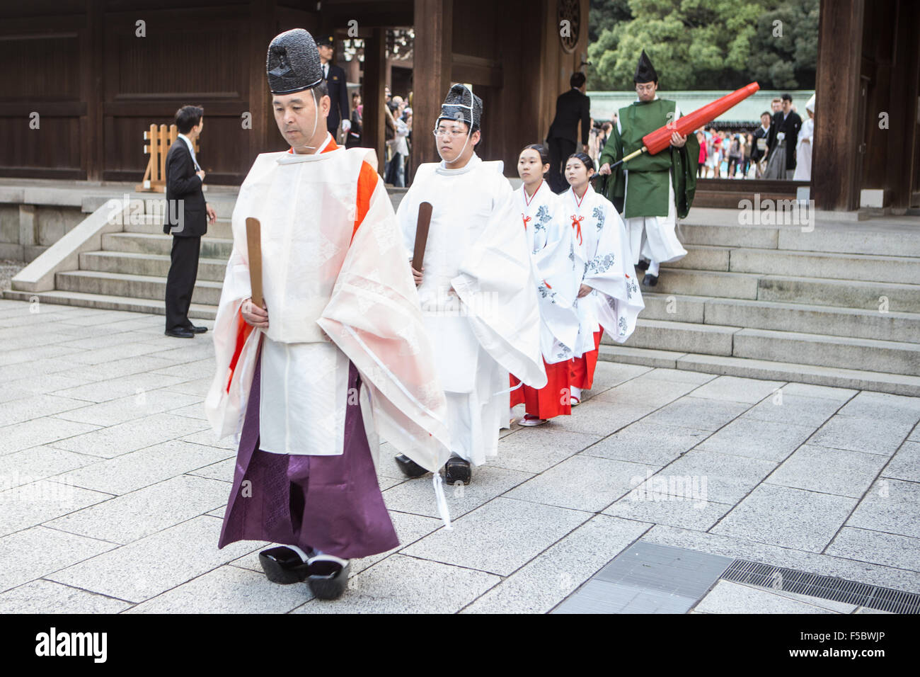 Shinto Hochzeit im Yoyogi-park Stockfoto