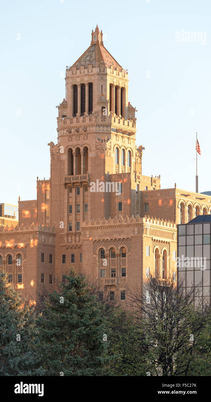 Das Plummer-Gebäude bei Sonnenaufgang. Stockfoto