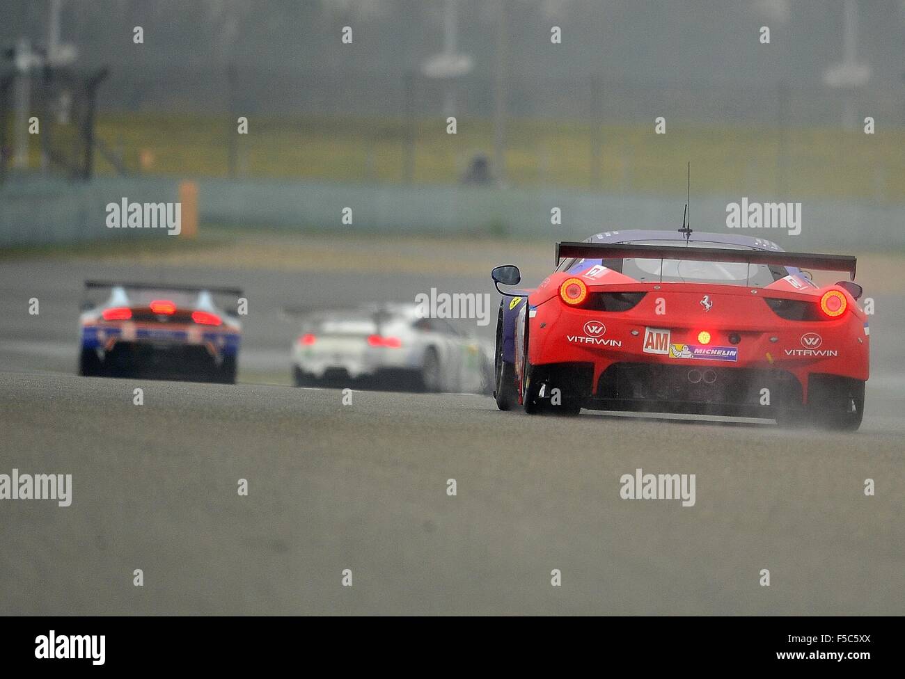 1. November 2015 - Shanghai, Volksrepublik China - N - 83 AF CORSE Italien. Ferrari F458 Italia. Reifen Michelin, Fahrer FRAN'' šOIS PERRODO (FRA), EMMANUEL COLLARD (FRA) und RUI AGUAS (PRT). Während den 6 Stunden von Shanghai in Shanghai International Circuit. © Marcio Machado/ZUMA Draht/Alamy Live-Nachrichten Stockfoto