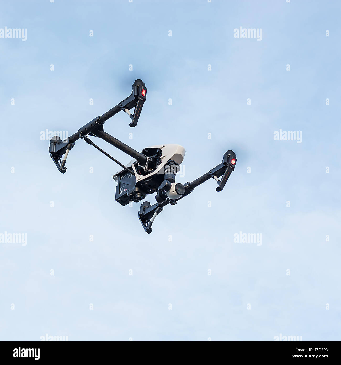 Zrenjanin, Serbien: Oktober 2015, Bild von der Dji Inspire 1 drone Quadcopter UAV der 4 k video schießt und 12mp Standbilder Stockfoto