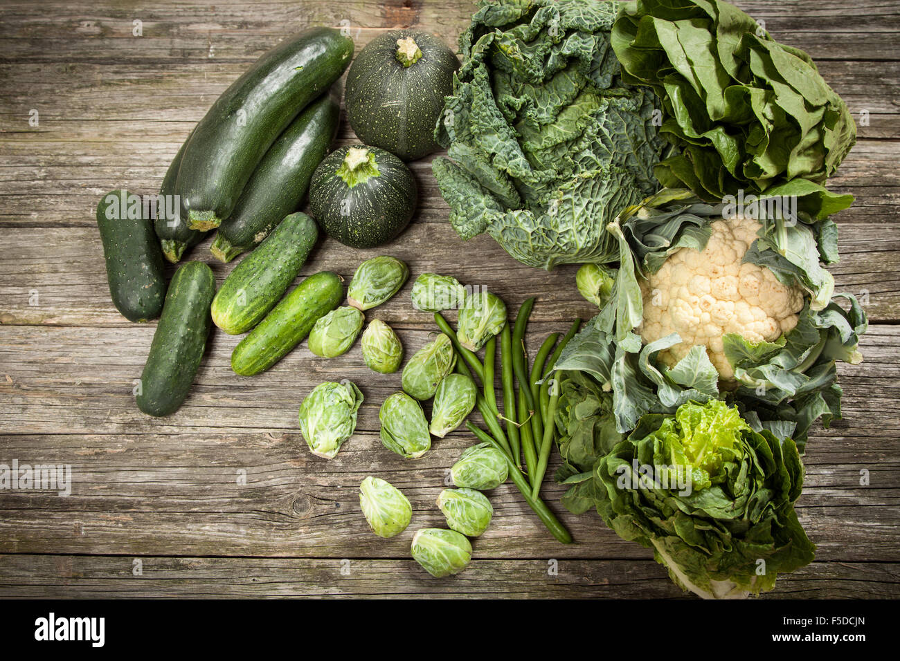 Sortiment von grünem Gemüse Stockfoto