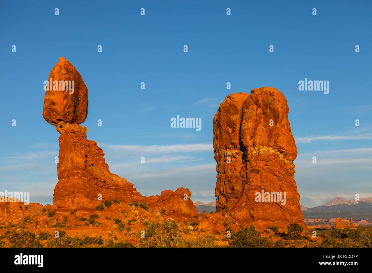 Ausgewogene Rock von Sonnenuntergang, Arches-Nationalpark, Grand County, Utah, Vereinigte Staaten von Amerika. Stockfoto