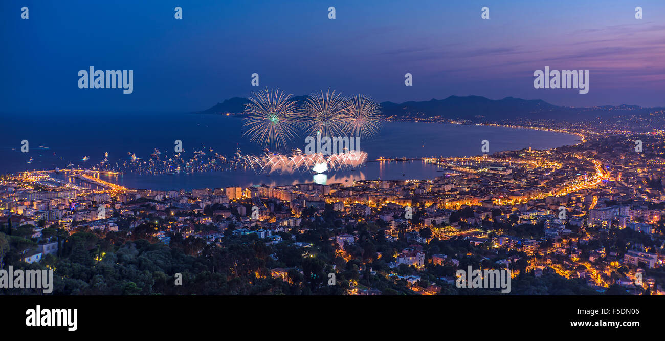Feuerwerk in Cannes Stockfoto