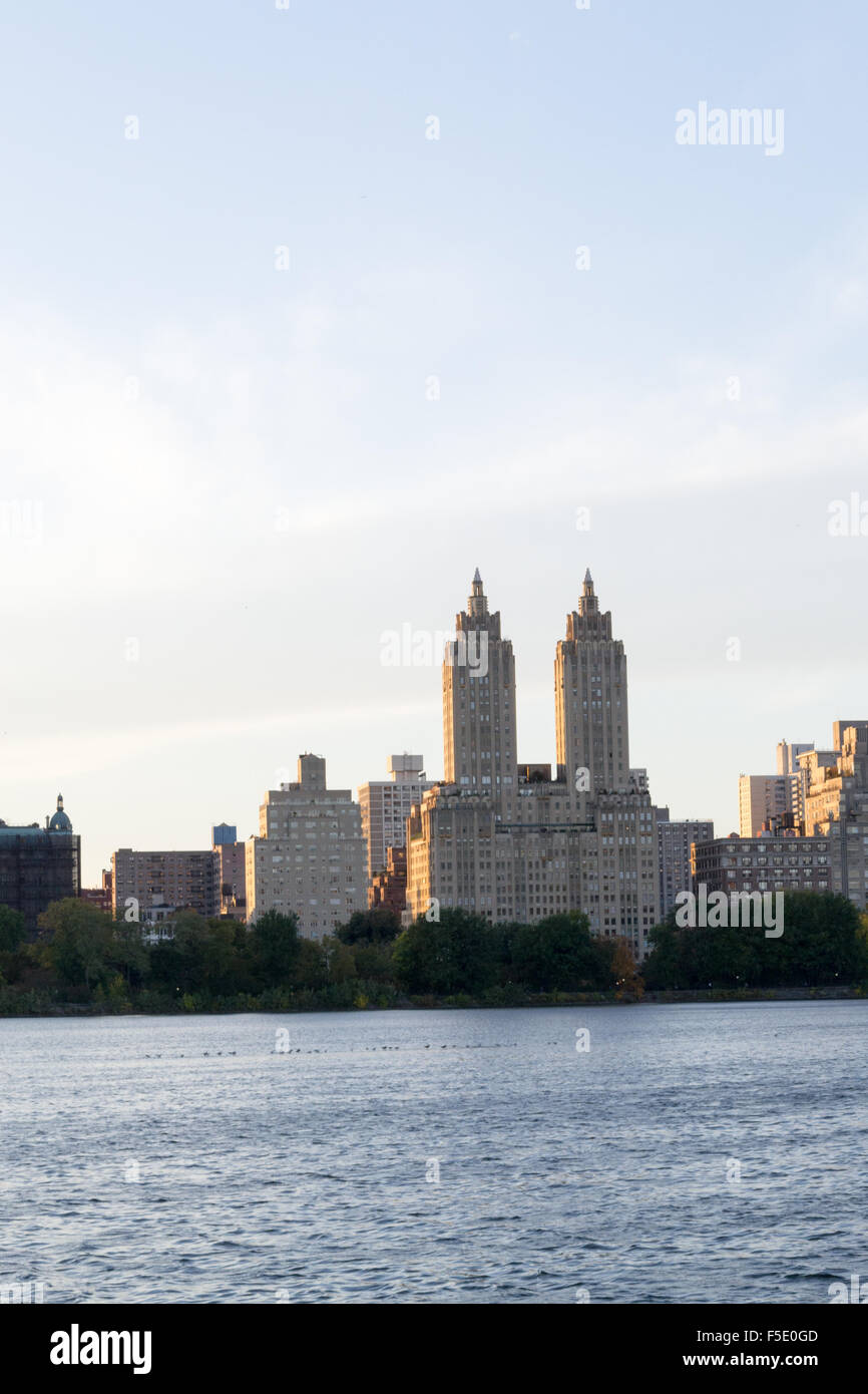 Gebäude in der Upper West Side von Manhattan aus der berühmten Fred Shuman Laufstrecke Eldorado Stockfoto