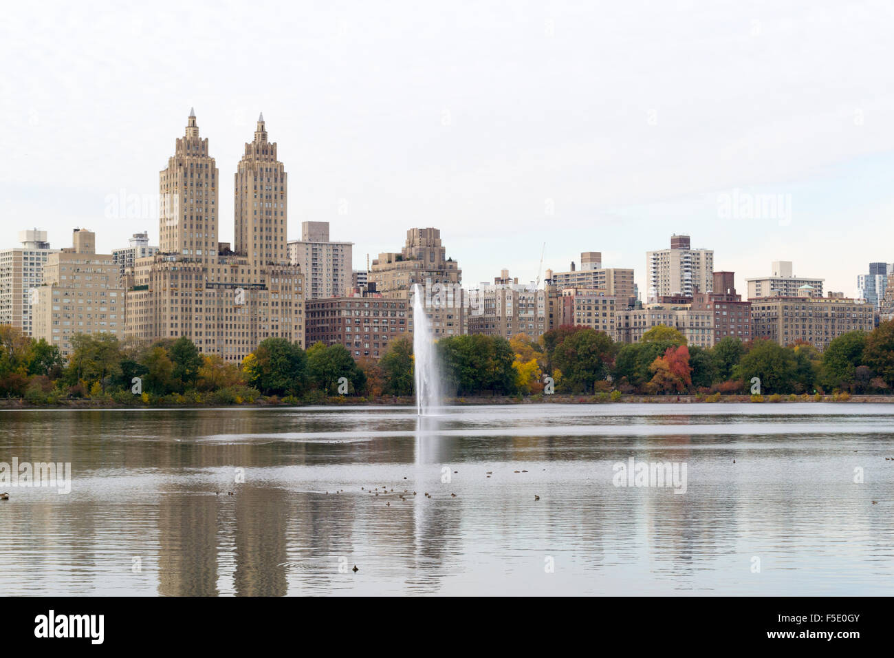 Gebäude in der Upper West Side von Manhattan aus der berühmten Fred Shuman Laufstrecke Eldorado Stockfoto