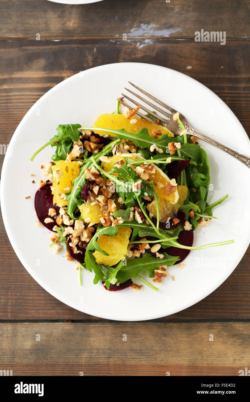 Rote Beete Salat mit Orangen, Lebensmittel-Draufsicht Stockfoto
