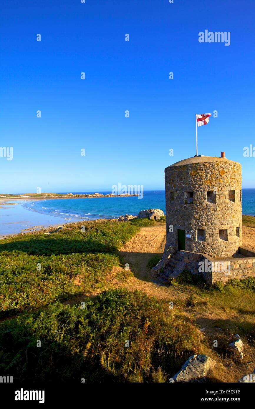 Martello Tower Nr. 5, l ' Ancresse Bay, Guernsey, Channel Islands, Vereinigte Königreich, Europa Stockfoto