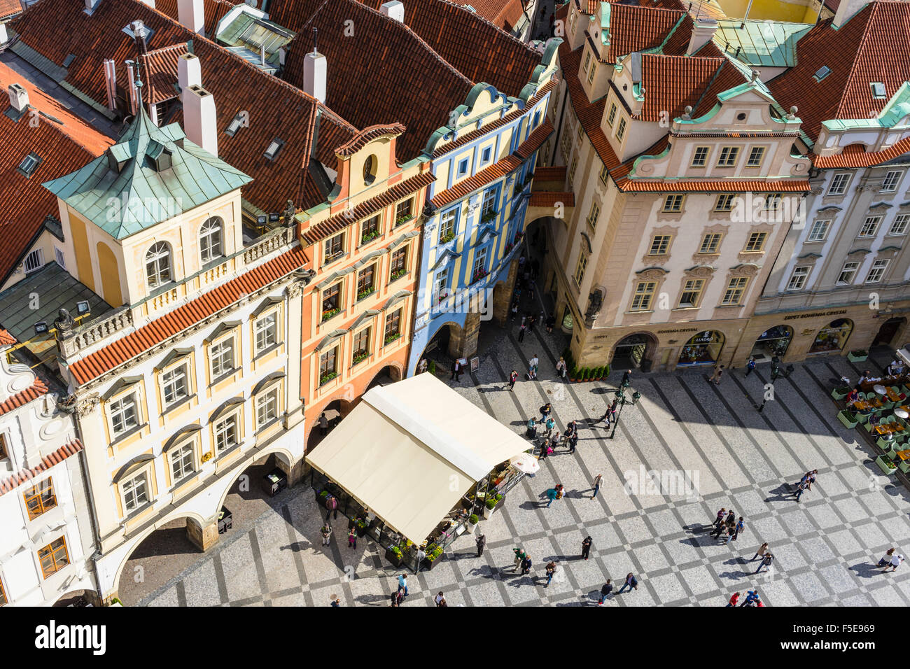 Erhöhte Ansicht von Gebäuden in UNESCO-Weltkulturerbe, Altstädter Ring, Prag, Tschechische Republik, Europa Stockfoto