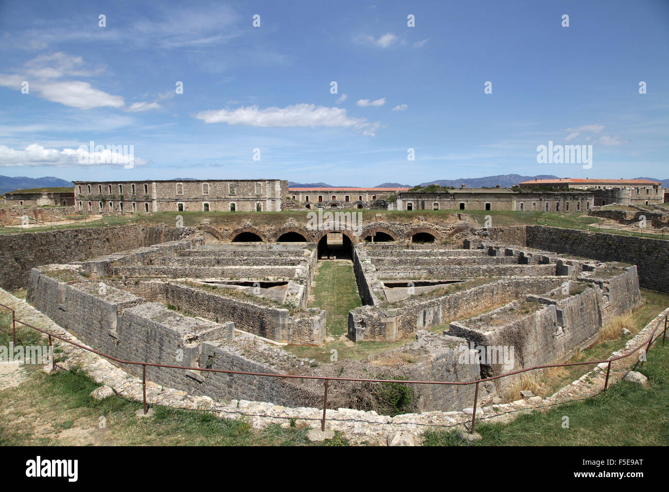 Sant Ferran Burg Castell de Sant Ferran Castillo de San Fernando