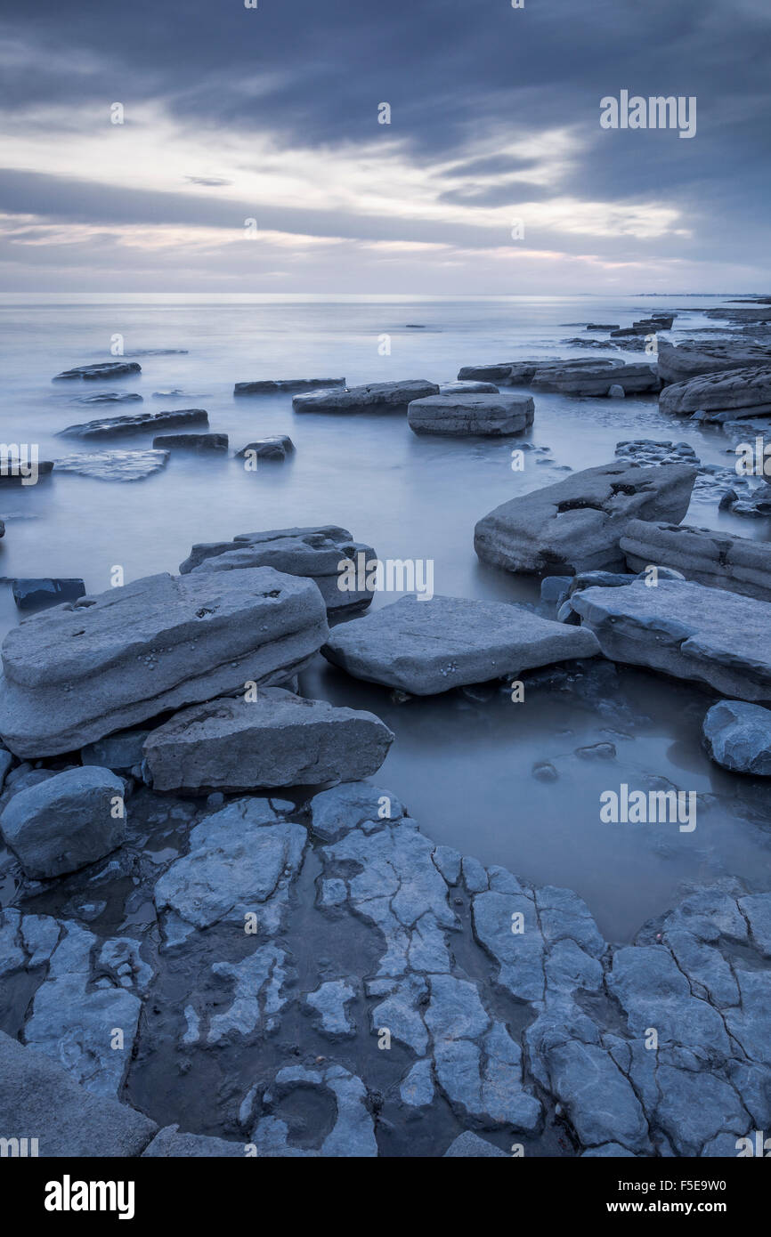 Das Ende des Tages Dunraven Bay, Glamorgan Heritage Küstenlinie, Glamorgan, Wales, Vereinigtes Königreich, Europa Stockfoto