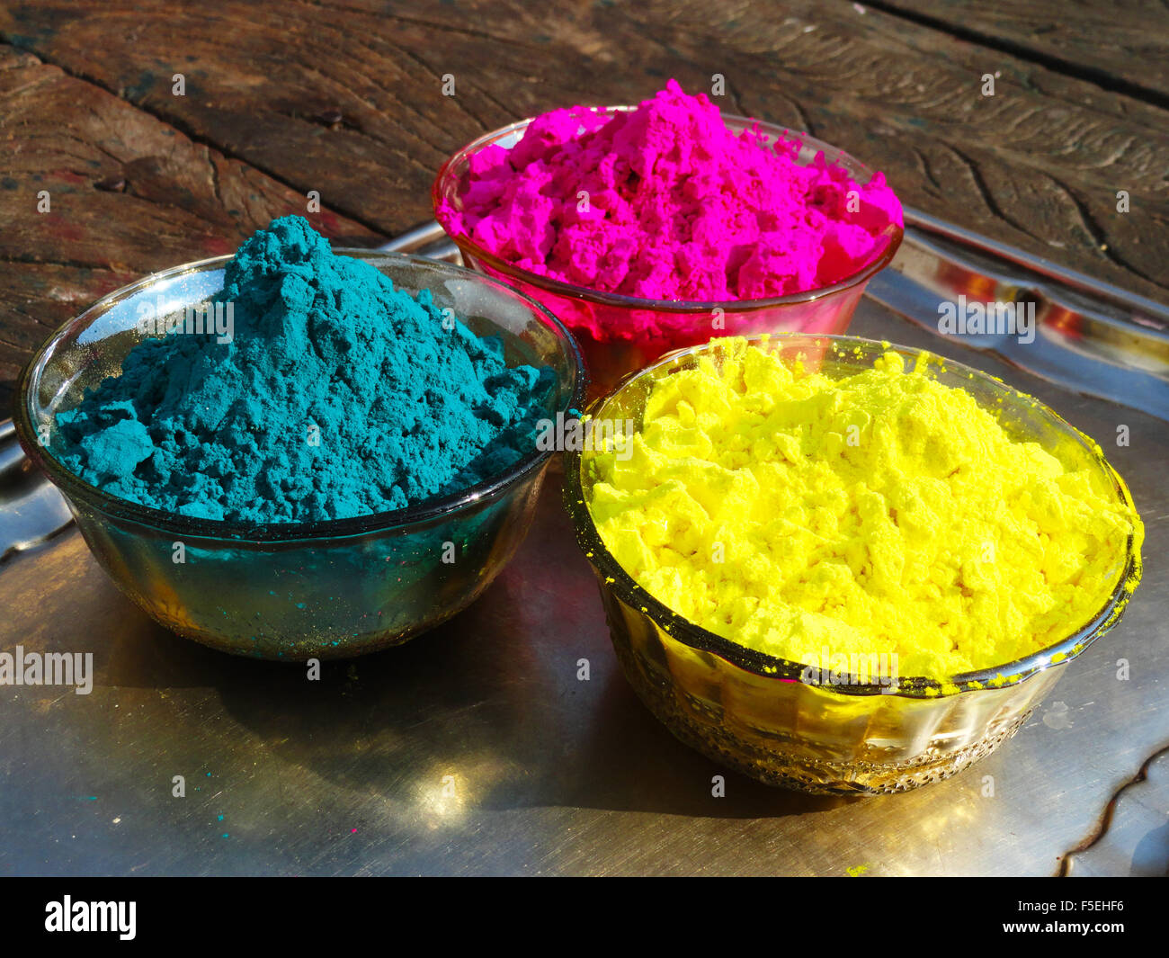 Bunte Gulal von Holi Festival Indien Stockfoto