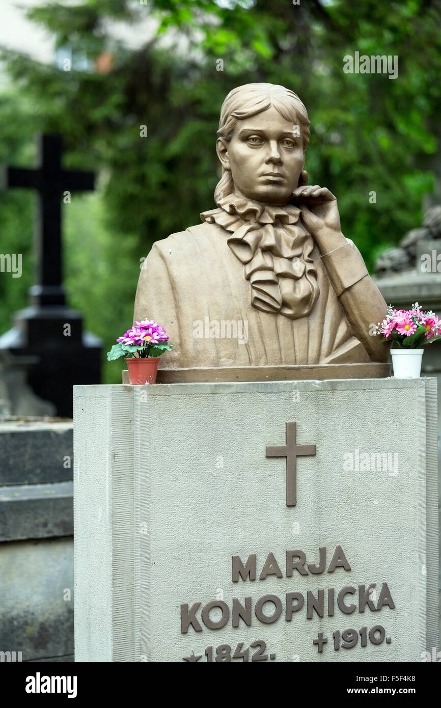 Lviv, Ukraine, Grab von Marja Konopnicka auf dem Lytschakiwski-Friedhof Stockfoto