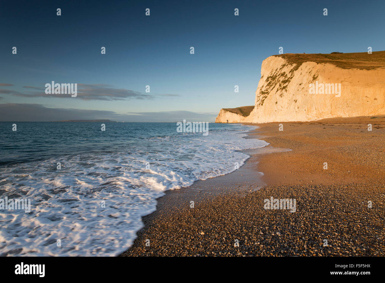 Durdle Door Strand und Klippen;  Dorset; UK Stockfoto Durdle Door Strand und Klippen;  Dorset; UK Stockfoto
