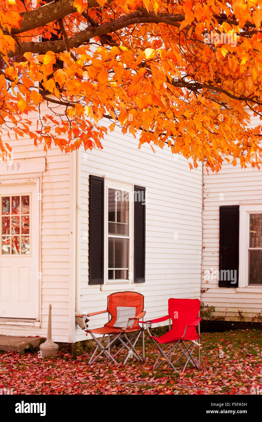 Ein Haus in Stowe, Vermont im Herbst, Vermont VT, New England USA Stockfoto