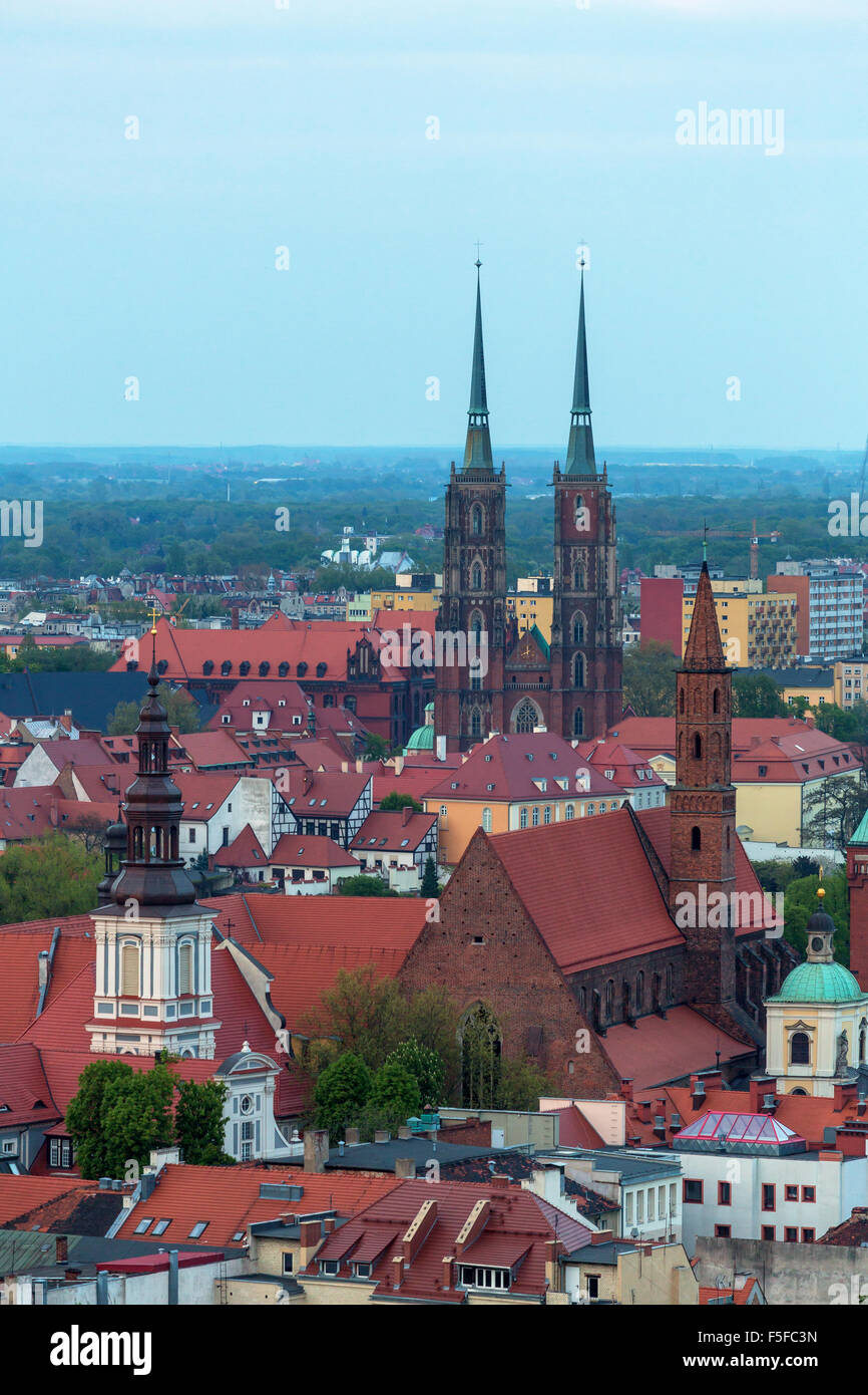 Wroclaw, Polen, mit Blick auf die Altstadt auf der Wroc aw-Kathedrale Stockfoto