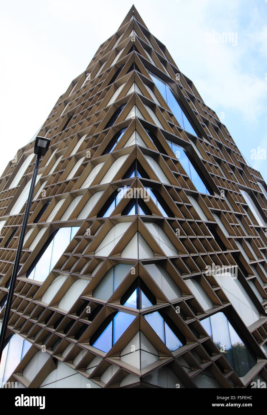 Das Diamant-Gebäude; Hörsäle der Universität von Sheffield, Sheffield Stadtzentrum, Yorkshire England UK - 2015 Stockfoto