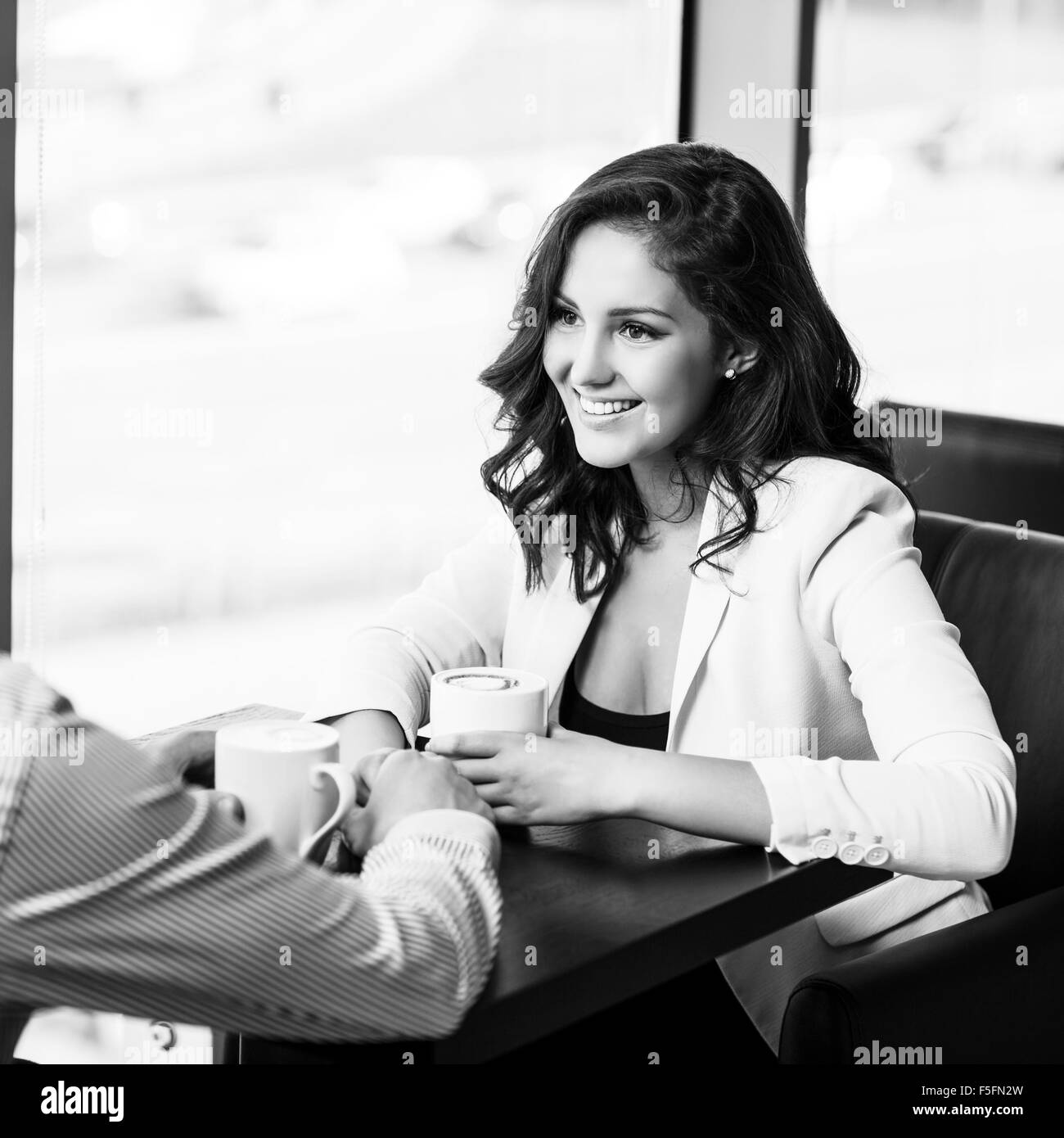 Paar, sitzen in einem café Stockfoto